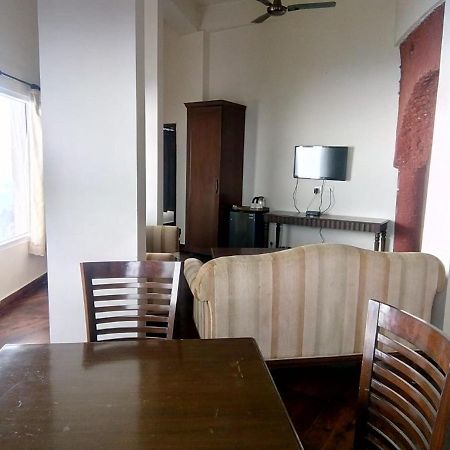 One Earth Royale Boutique Hotel Mussoorie Exterior foto