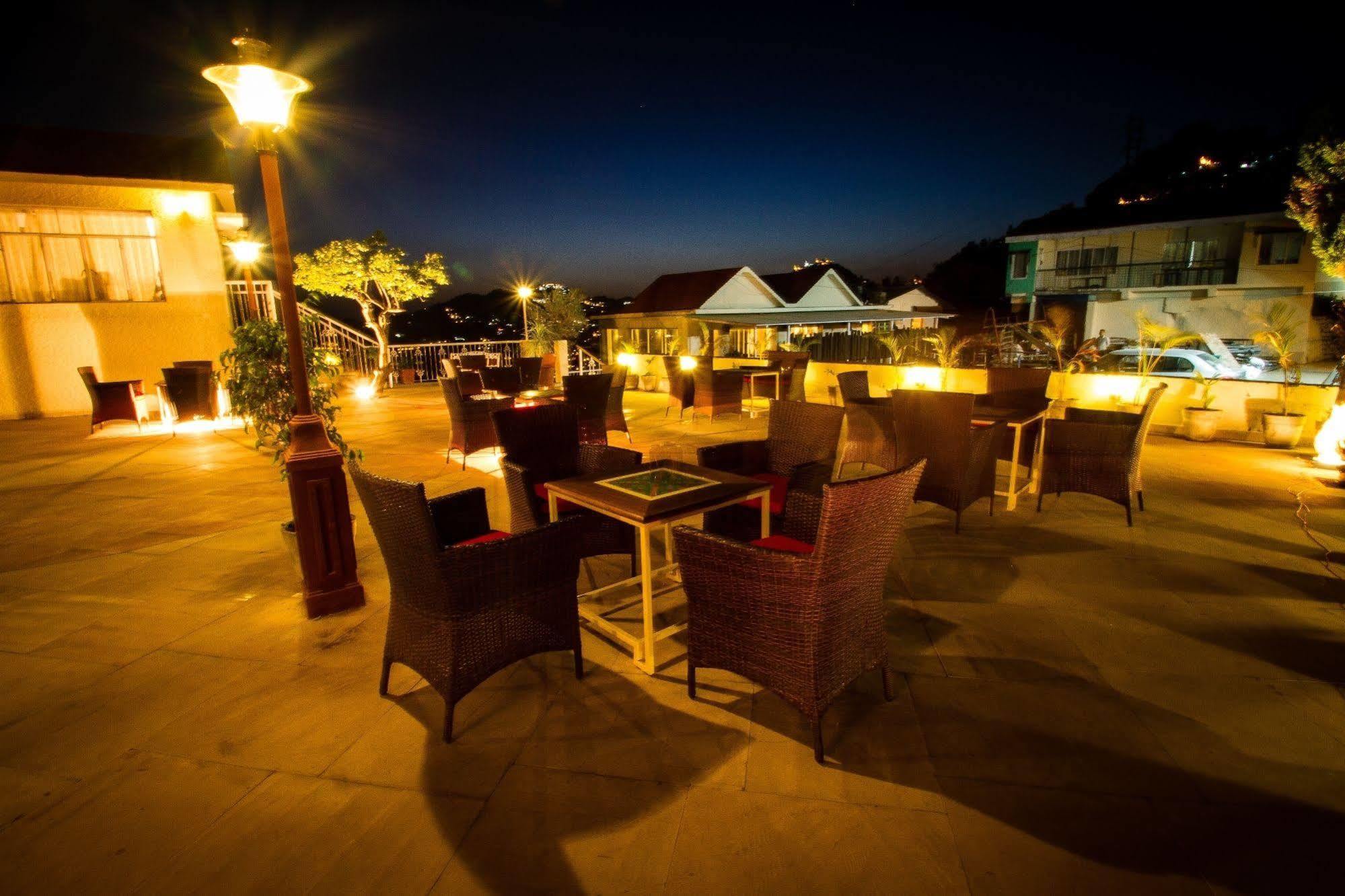 One Earth Royale Boutique Hotel Mussoorie Exterior foto